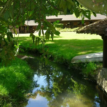 بيت ضيافة Le Loft De L'ecurie Châteaufort